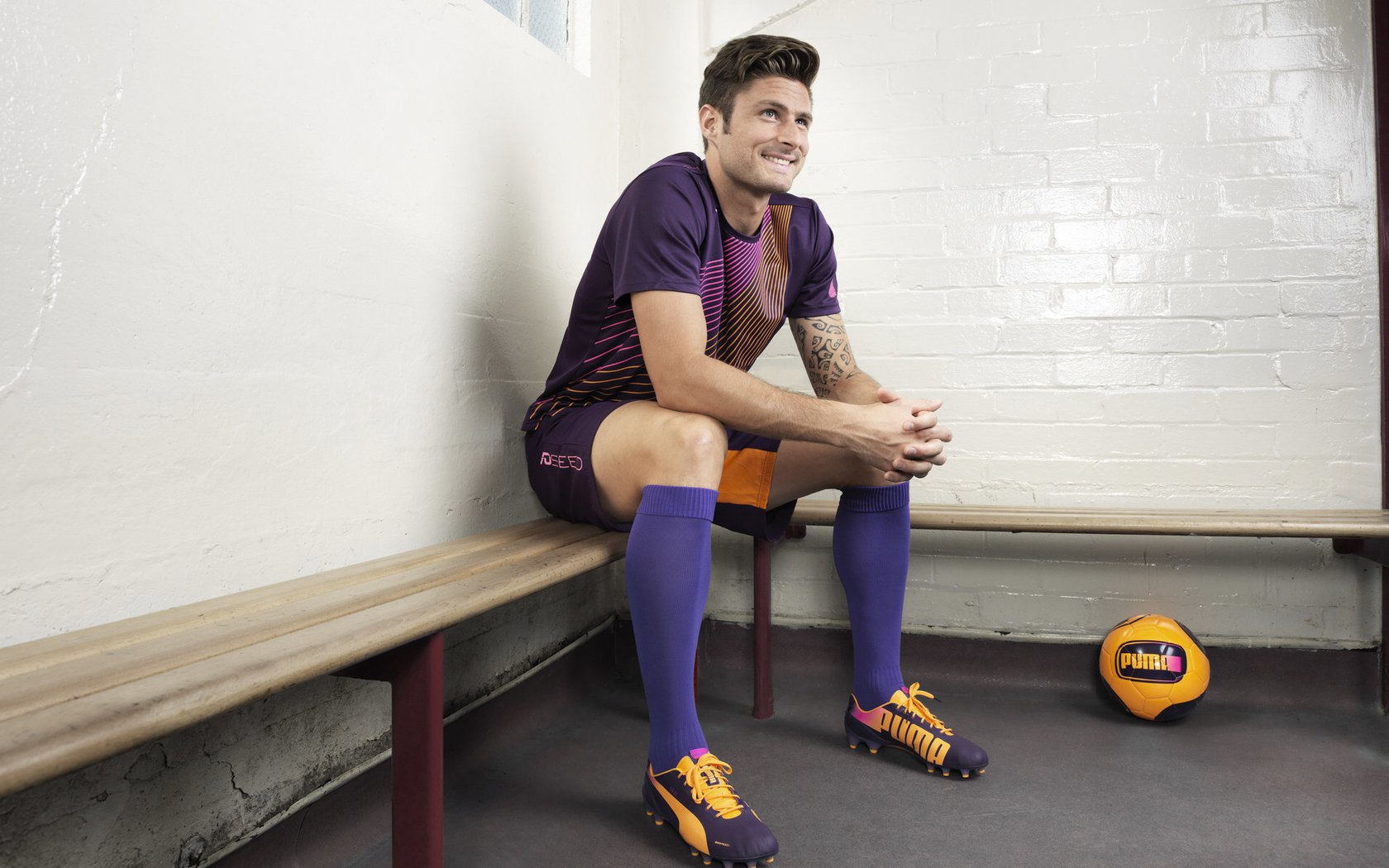 乐鱼体育官方入口-助攻榜争夺：德布劳内、萨卡、B席谁是传球大师？，德布劳内上帝视角传球